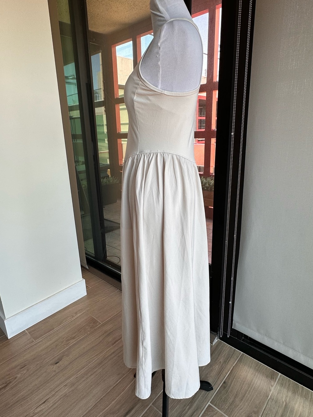 lululemon athletica Cream Sleeveless Maxi Dress - Picture 3 of 11